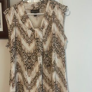 Dana Buchman top, leopard print, great condition. Xl